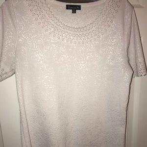 Beautiful white detailed blouse